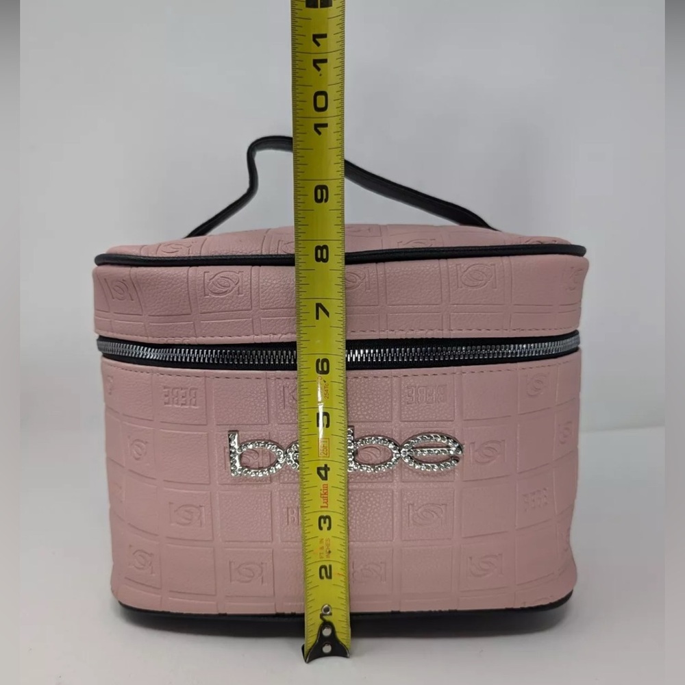 ❌SALE❌Bebe Soft Train Quilted Case Faux Leather Makeup Travel Bag Large Size.NWT - Picture 10 of 12